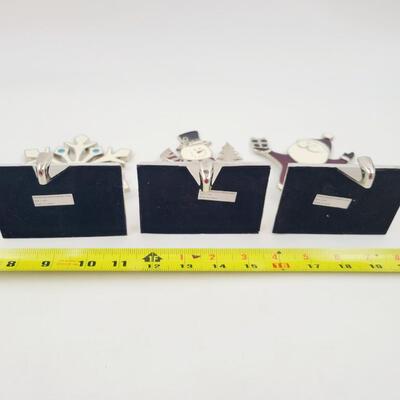 CUTE DECORATIVE METAL STOCKING HANGERS