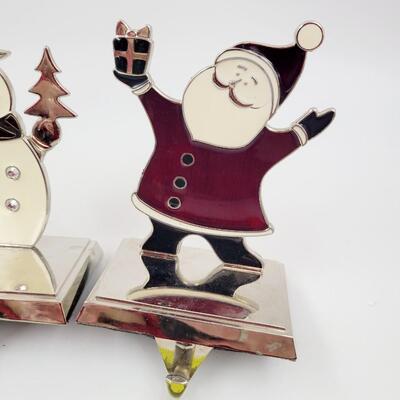 CUTE DECORATIVE METAL STOCKING HANGERS