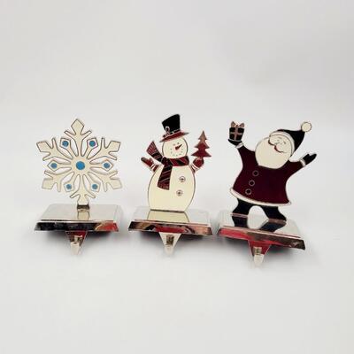 CUTE DECORATIVE METAL STOCKING HANGERS