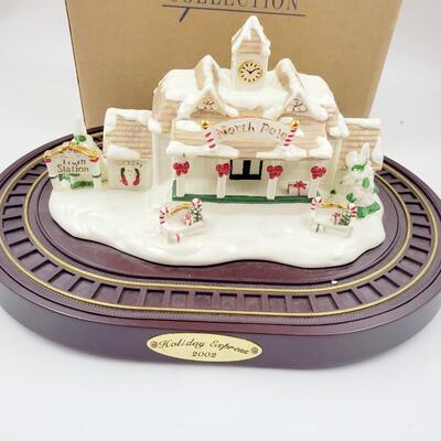 AVON 2002 HOLIDAY EXRESS TRAIN STATION