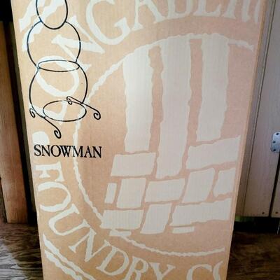 LONGABERGER LARGE SNOWMAN W/ BASKETS, LIDS, INSERTS & ORIGINAL BOX