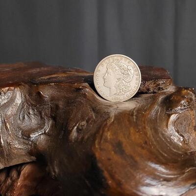 Lot 223: Antique 1921 Morgan Dollar .900 Silver