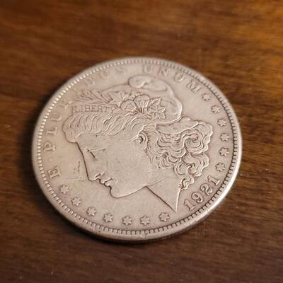 Lot 223: Antique 1921 Morgan Dollar .900 Silver