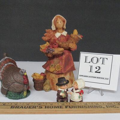 Thanksgiving Day Figurines, Turkey, Lady Pilgrim, Small Hallmark Pilgrim Pair