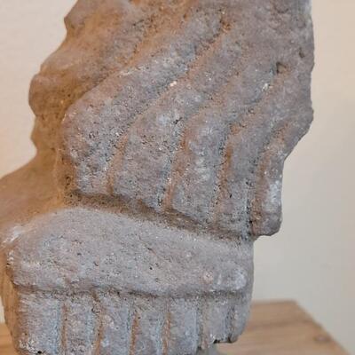 Lot 230: Authentic Pre-Columbian Statue
