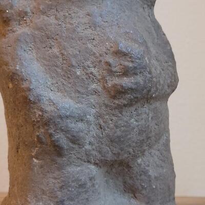 Lot 232: Authentic Pre-Columbian Statue