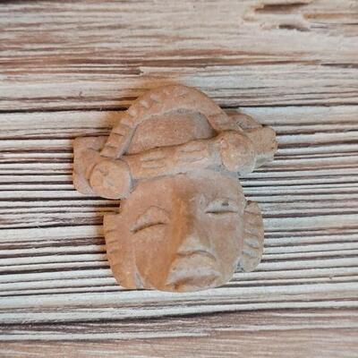 Lot 233: Authentic Pre-Columbian Statue Heads (3)