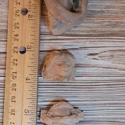 Lot 233: Authentic Pre-Columbian Statue Heads (3)