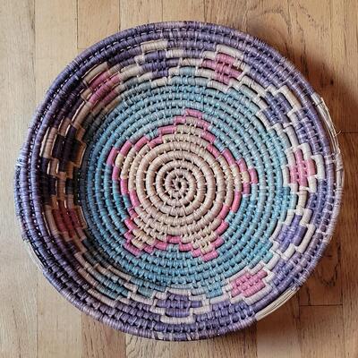 Lot 244: Vintage Mexican Toluca Valley Basket