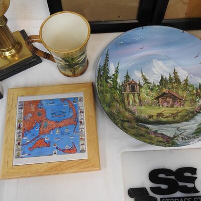 12 pc Decor: Frames, Candle, Lamp (no shade), Painted plate, London Souvenirs