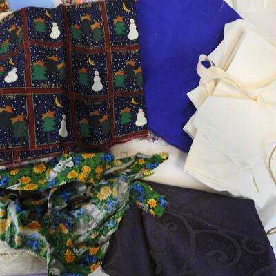 17+ Craft Lot: Scissors, Christmas Fabric, Realistic Decorative Snow