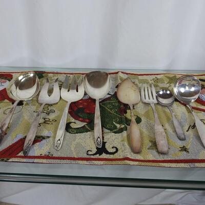 Serving pieces
