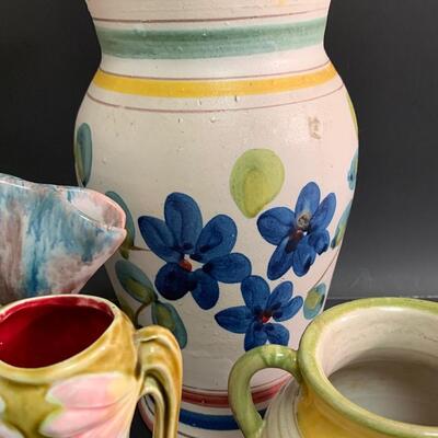 Lot 472: Vintage Pottery