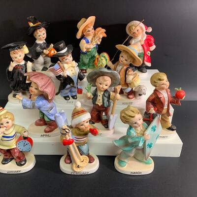 Lot 470: Vintage Lefton Twelve Months of the Year Figurines (Boys)