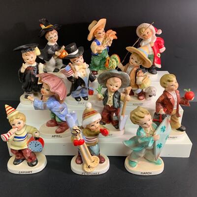Lot 470: Vintage Lefton Twelve Months of the Year Figurines (Boys)