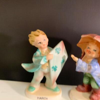 Lot 470: Vintage Lefton Twelve Months of the Year Figurines (Boys)