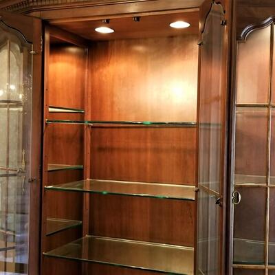 Lot #143  Thomasville Lighted China Cabinet - a beauty