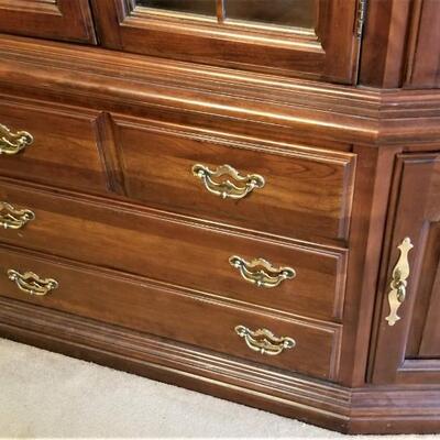 Lot #143  Thomasville Lighted China Cabinet - a beauty