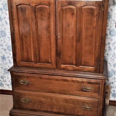Lot #150  ETHAN ALLEN Clothes Chest/Armoire Combo