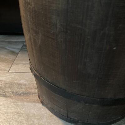 Antique Primitive Wooden Wine Cask Barrel with Top and Bottom!