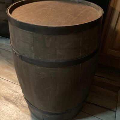 Antique Primitive Wooden Wine Cask Barrel with Top and Bottom!
