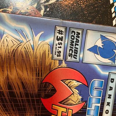 Vintage Comic Lot 4 piece with Man of War