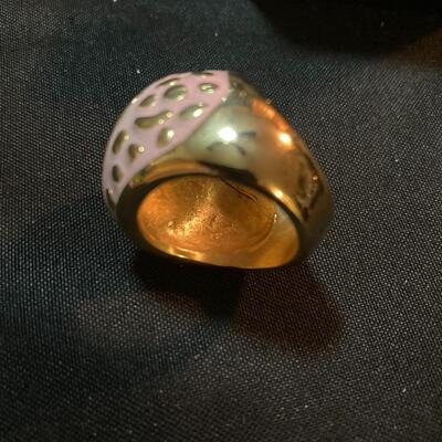 Pink Heavy Ring with Round Cut Stone