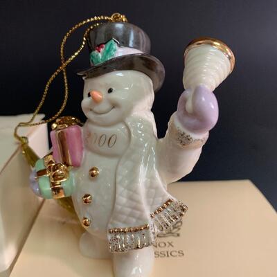 Lot 464: Lenox Snowmen Ornaments