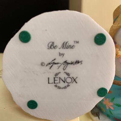 Lot 461: Vintage Lenox Scupltures