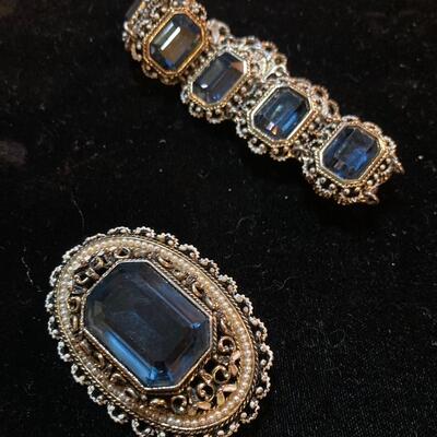 Matching Blue Stone Style Bracelet and Pin