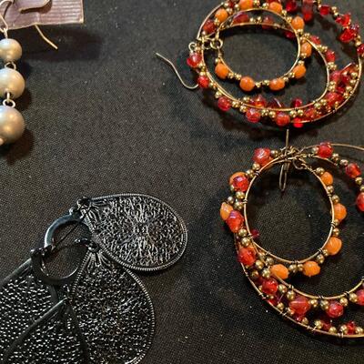 4 Pairs of Vintage Earrings with Triple Red Hoops