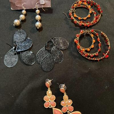 4 Pairs of Vintage Earrings with Triple Red Hoops