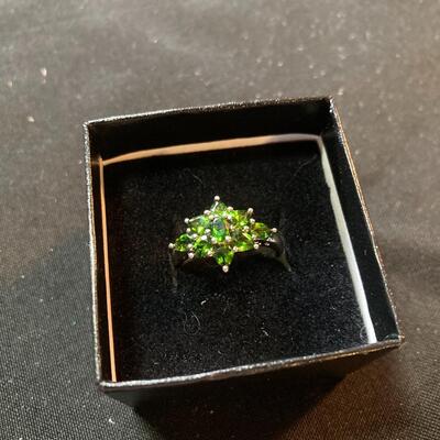 Green Cluster Ring Untested