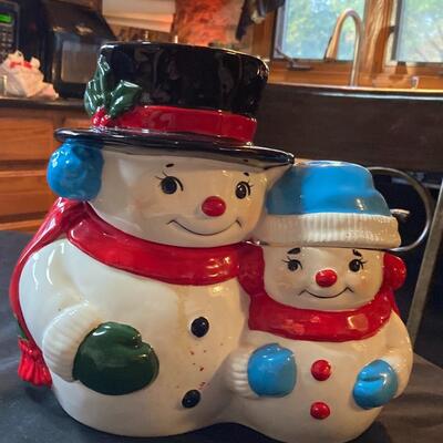 Snowman Music Cookie Jar with Snow Couple