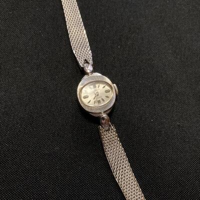 WITTNAUER Geneve Swiss Ladies Vintage Watch Untested