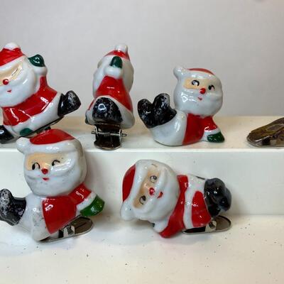 Lot 346: Howard Holt Vintage Santa Claus Tree Clips