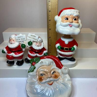 Lot 347: Vintage Christmas: Japan Salt & Pepper (Happy New Year, Merry Christmas & More)