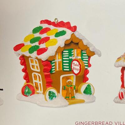 Lot 434: Hallmark 'Gingerbread Village