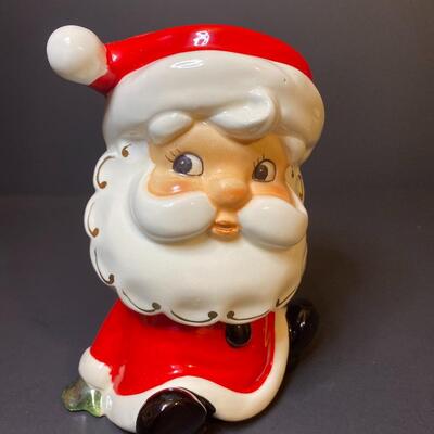 Lot 383: Vintage Santa Vase