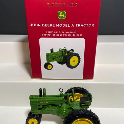 Lot 416: Hallmark 1970 Chevy Monte Carlo SS and John Deere Model A Tractor