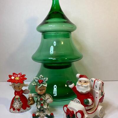 Lot 385: Vintage Napco Salt & Pepper Sets / Stacking Glass Christmas Tree Candy Dish