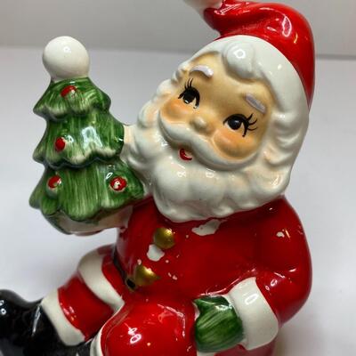 Lot 386: Vintage Christmas: Ceramic Santa's & Stocking Vase