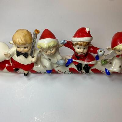Lot 387: Vintage Christmas