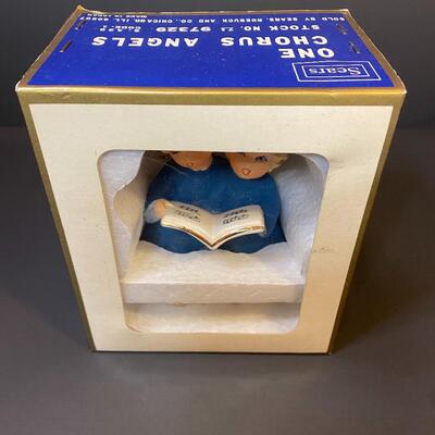 Lot 392: Vintage Christmas Choir Angels