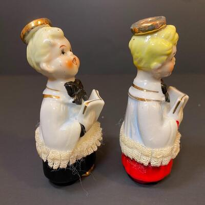 Lot 392: Vintage Christmas Choir Angels
