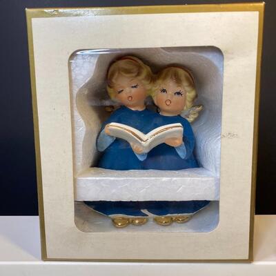 Lot 392: Vintage Christmas Choir Angels