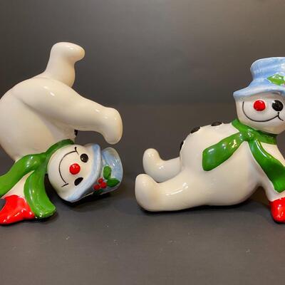 Lot 393: Vintage Fitz and Floyd "Silly" Snowmen
