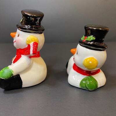 Lot 398: Vintage Snowman Bank and More
