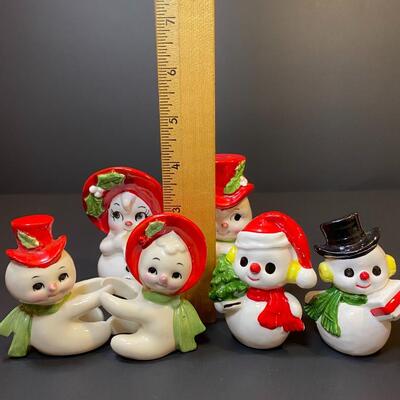 Lot 476: Vintage Lefton Salt & Pepper / Snowmen Candle Huggers