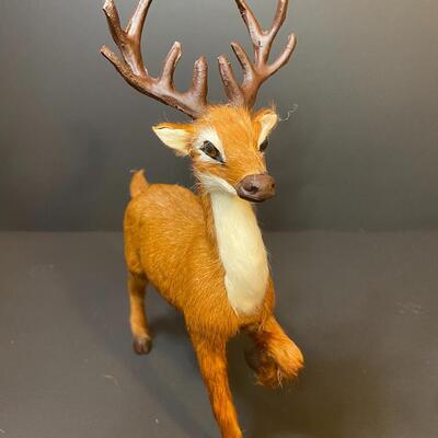 Lot 478: Christmas Decor: Furry Reindeer & Burlap Evergreens
